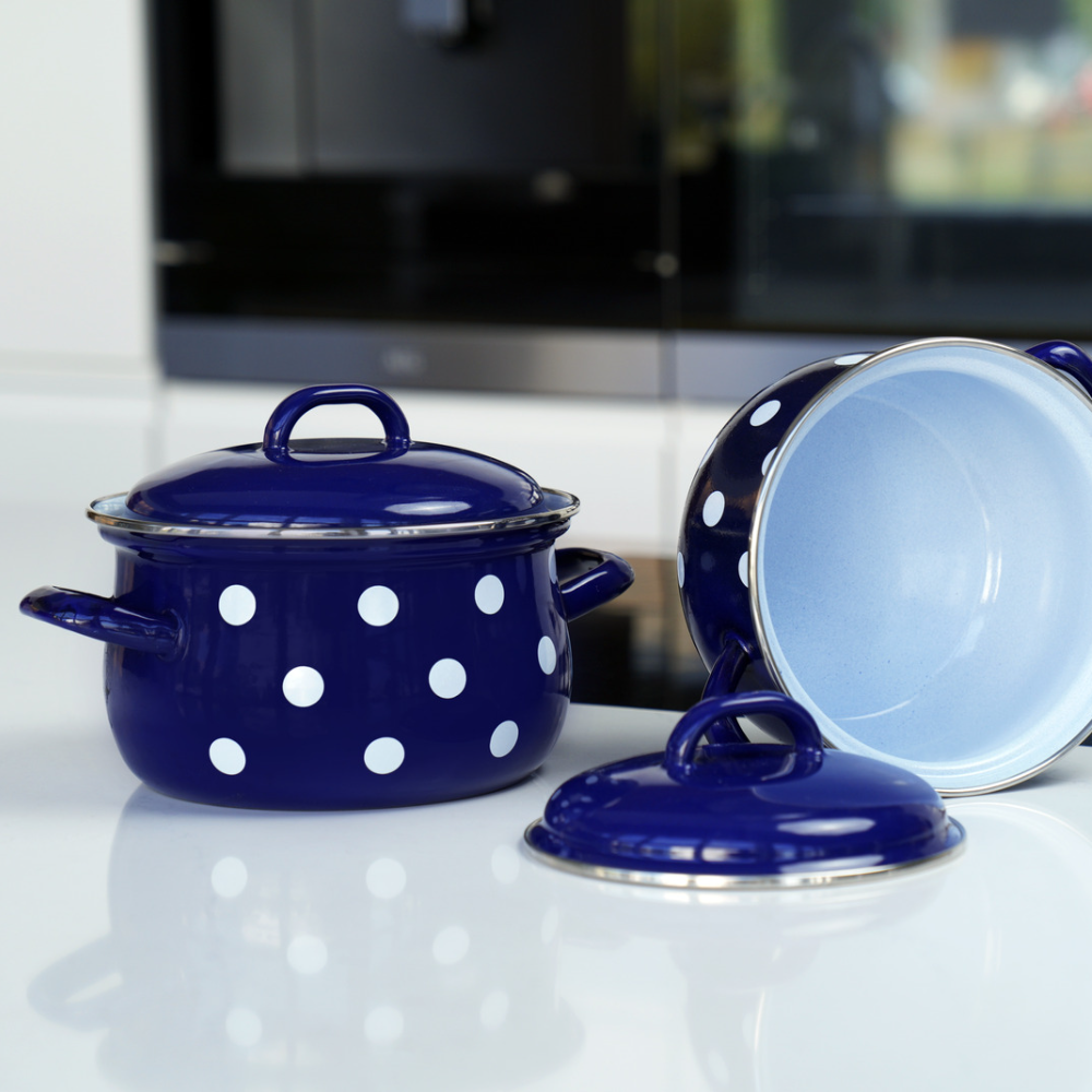 Garnek emaliowany 2,6 l z pokrywką...